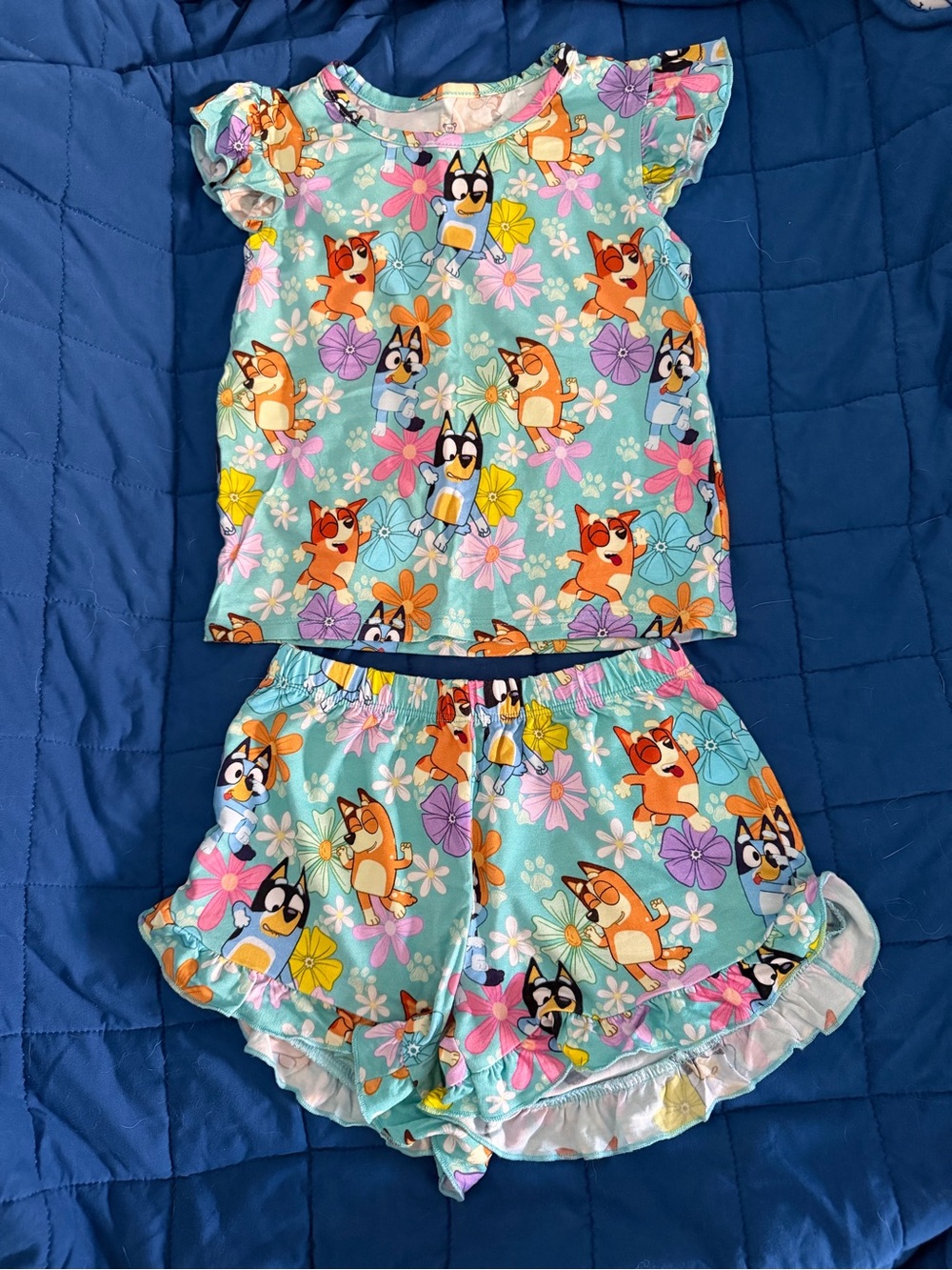 Charlie’s Project Little Snuggles Bluey Flower Flutter Tank Short Set Size 2 GUC